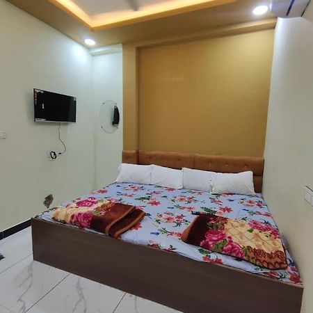 Hotel Chhavi Ujjain Eksteriør bilde